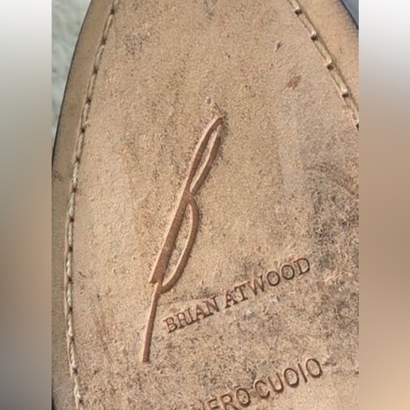 B Brian Atwood Factorium leather bootie Platform heel Size 6.5. buckle detail - Picture 16 of 16